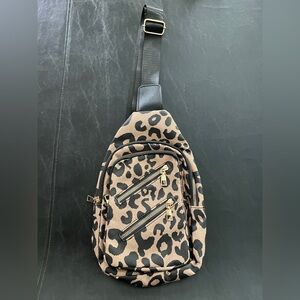 Crossbody Cheetah Print Purse. “Like New” Only Used Once.